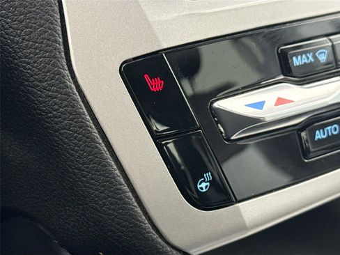 Used 2023 Ford Explorer XLT w/ Equipment Group 202A image 8