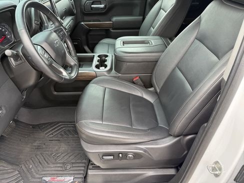 Used 2021 Chevrolet Silverado 1500 LT Trail Boss w/ Convenience Package II image 11