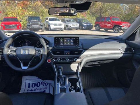 Used 2019 Honda Accord EX image 25