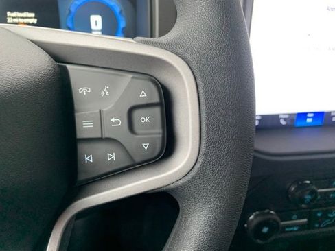 New 2025 Ford Bronco Base image 18