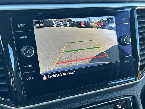 Used 2021 Volkswagen Atlas SEL Premium image 14