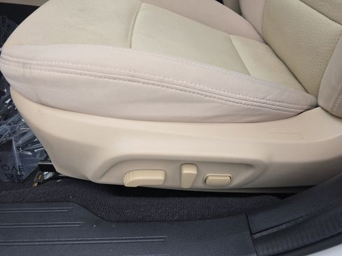 Used 2015 Subaru Legacy 2.5i Premium image 28