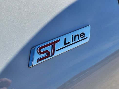 New 2026 Ford Explorer ST-Line w/ ST-Line Street Pack image 12