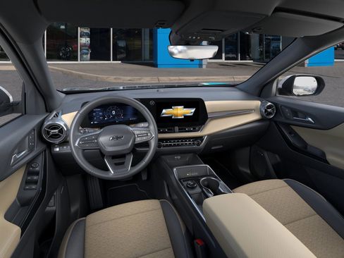New 2025 Chevrolet Equinox ACTIV w/ Safety and Technology Package image 15