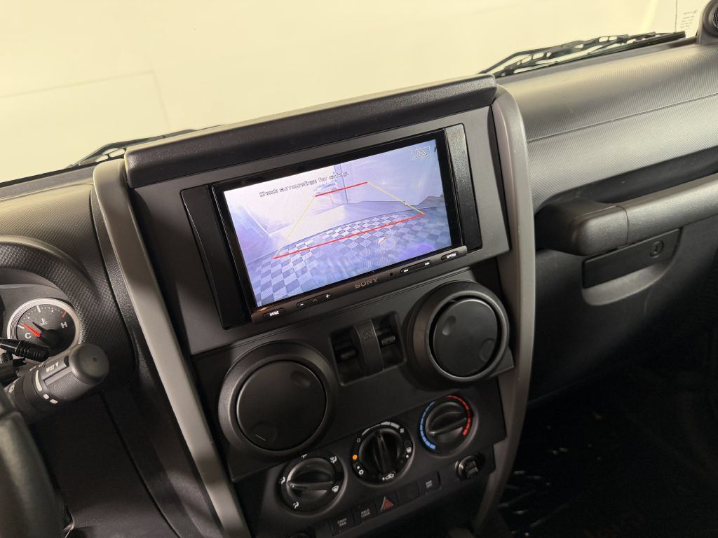 Used 2007 Jeep Wrangler Rubicon w/ Dual Top Group AWD/4WD image 31