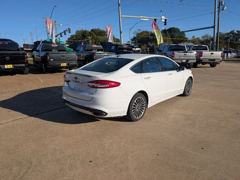 Used 2018 Ford Fusion Titanium image 5