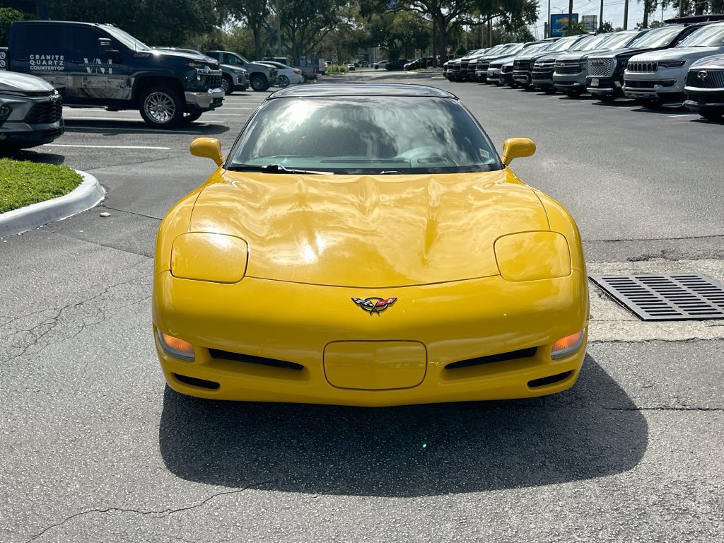 Used 2002 Chevrolet Corvette Coupe w/ Preferred Equipment Group2 RWD image 2