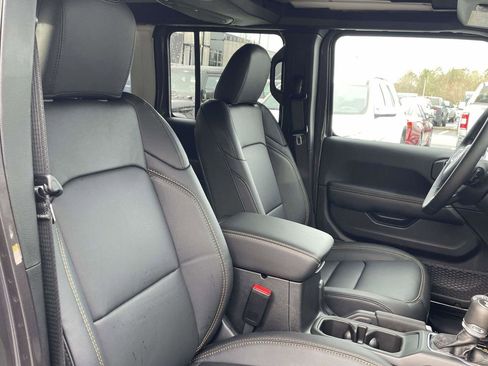 New 2026 Jeep Wrangler Unlimited Sahara AWD/4WD image 26