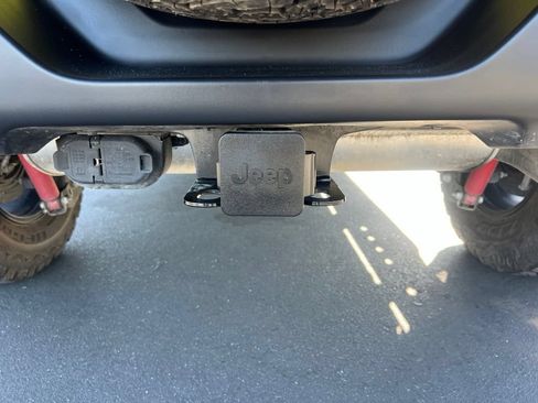 Used 2023 Jeep Wrangler Unlimited Rubicon 4xe AWD/4WD image 20