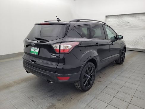 Used 2018 Ford Escape SE w/ SE Sport Appearance Package image 9