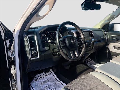 Used 2019 RAM 1500 Big Horn image 9