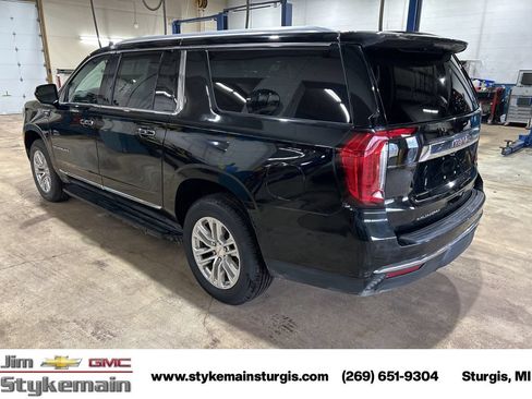 Used 2021 GMC Yukon XL SLT AWD/4WD image 9
