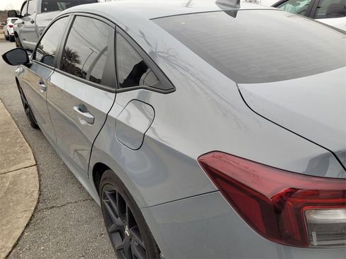 Used 2025 Honda Civic Sport image 3