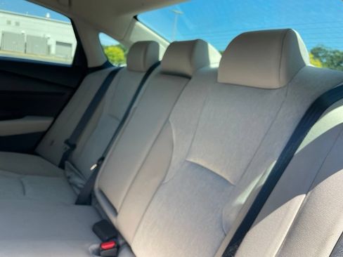Used 2025 Honda Accord LX image 40