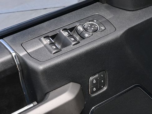 Used 2019 Ford F150 Platinum image 29