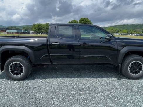 New 2026 Toyota Tacoma TRD Off-Road AWD/4WD image 5