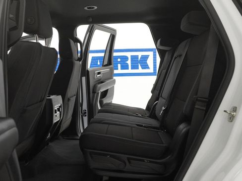 Used 2025 Chevrolet Tahoe LS RWD image 33