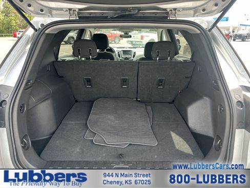 Used 2020 Chevrolet Equinox LS AWD/4WD image 19
