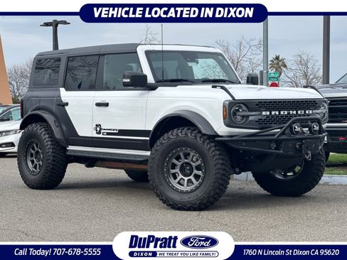 New 2024 Ford Bronco Badlands image 1