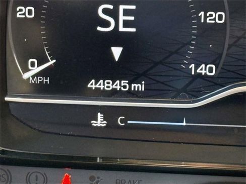 Certified 2022 GMC Yukon XL Denali w/ Max Trailering Package image 24