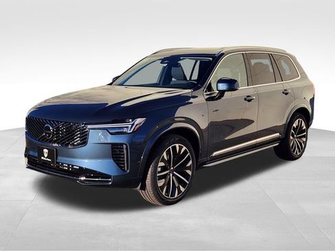 Certified 2026 Volvo XC90 B6 Plus w/ Protection Package AWD/4WD image 3