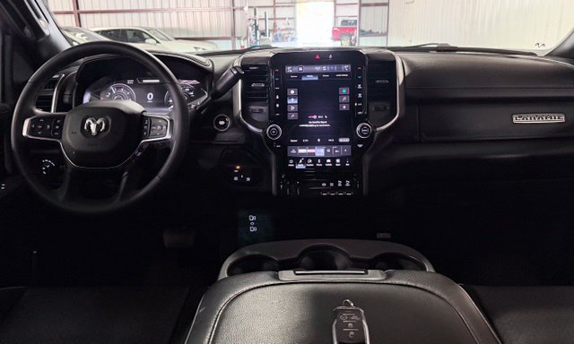Used 2026 RAM 2500 Laramie AWD/4WD image 39