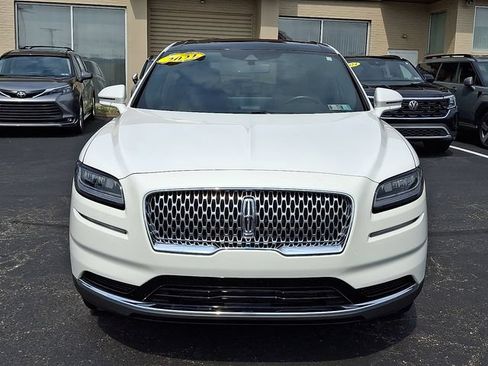 Used 2021 Lincoln Nautilus Reserve AWD/4WD image 2