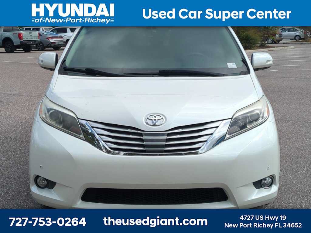 Used 2015 Toyota Sienna Limited Premium w/ Advanced Technology Package FWD image 8