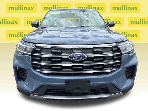 New 2026 Ford Explorer Active RWD image 11