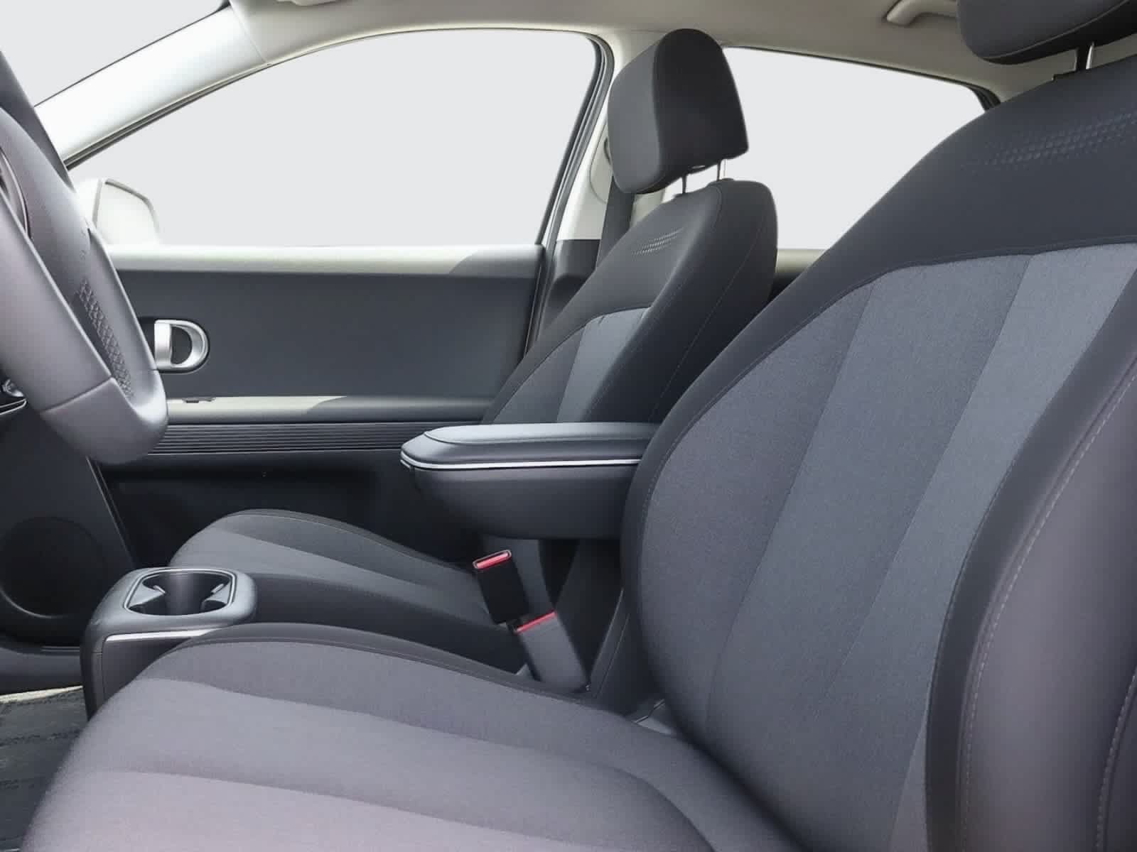 Used 2024 Hyundai Ioniq 5 SEL RWD image 27