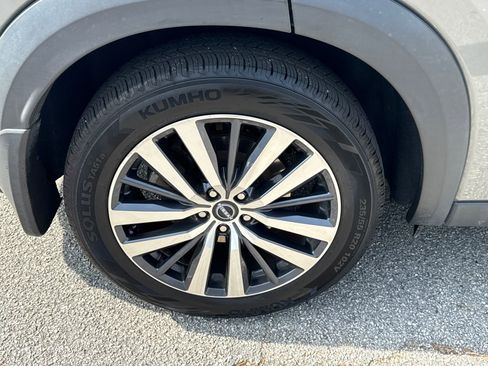 Used 2022 Nissan Pathfinder Platinum w/ Cargo Package image 17