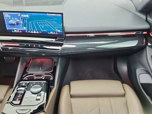 Used 2026 BMW 530i image 36