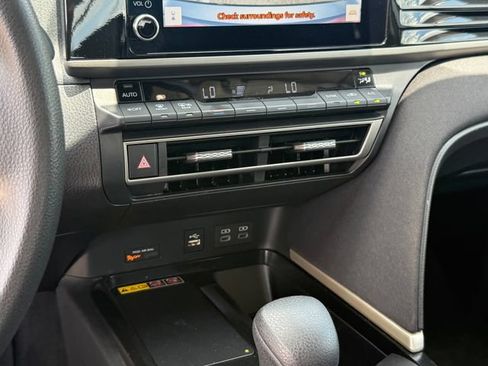 Used 2025 Toyota Camry LE FWD image 21