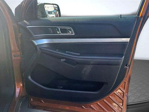 Certified 2017 Ford Explorer XLT w/ Equipment Group 201A image 22