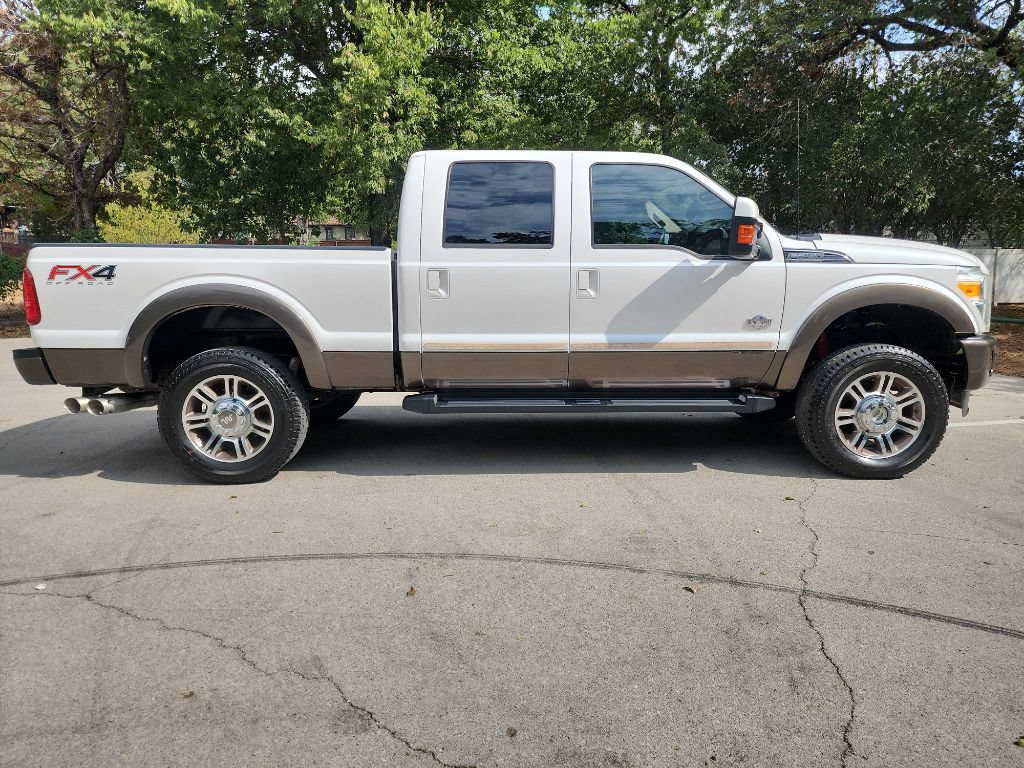 Used 2016 Ford F250 King Ranch w/ FX4 Off-Road Package AWD/4WD image 13