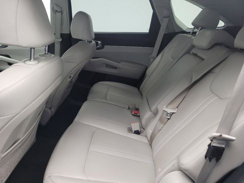 Used 2022 Kia Sorento S image 18