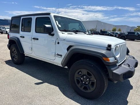 Used 2023 Jeep Wrangler Unlimited Sport AWD/4WD image 4