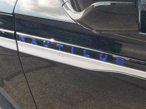 New 2026 Lincoln Nautilus Premier w/ Equipment Group 102A AWD/4WD image 7