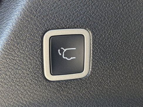 New 2026 Chrysler Pacifica Select FWD image 13