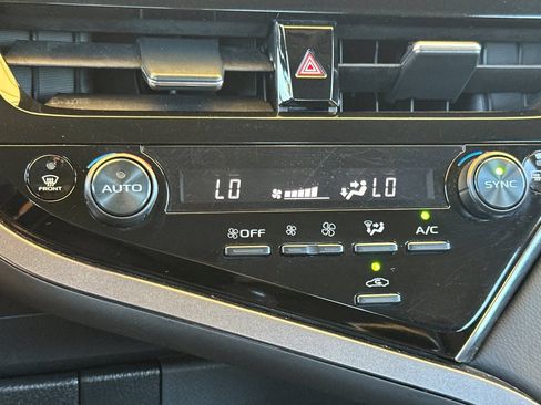 Certified 2024 Toyota Camry SE FWD image 22