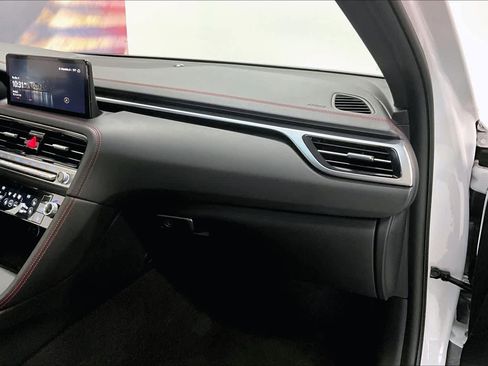 Used 2024 Genesis G70 2.5T w/ Sport Prestige Package image 20