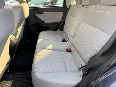 Used 2014 Subaru Forester 2.5i Premium w/ All-Weather Package AWD/4WD image 28