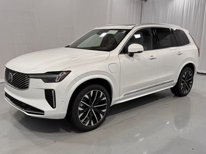 New 2026 Volvo XC90 T8 Plus w/ Protection Package Premier