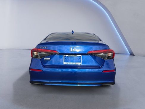 Used 2022 Honda Civic EX image 4
