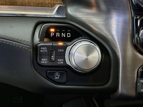 Used 2022 RAM 1500 Limited w/ Body Color Bumper Group AWD/4WD image 11