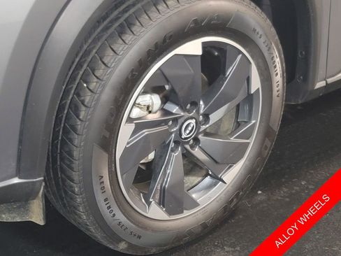 Certified 2024 Nissan Rogue SV image 6