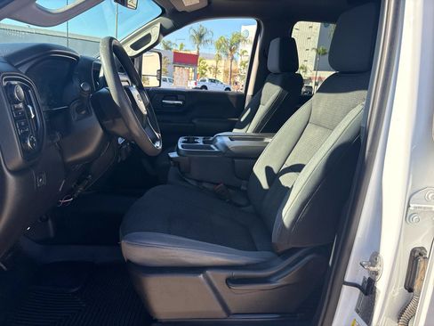 Used 2020 Chevrolet Silverado 2500 Custom AWD/4WD image 22