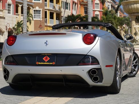 Used 2011 Ferrari California image 49