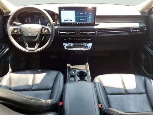 Used 2023 Lincoln Corsair AWD w/ Equipment Group 101A image 11