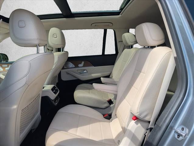 Used 2021 Mercedes-Benz GLS 450 4MATIC image 19